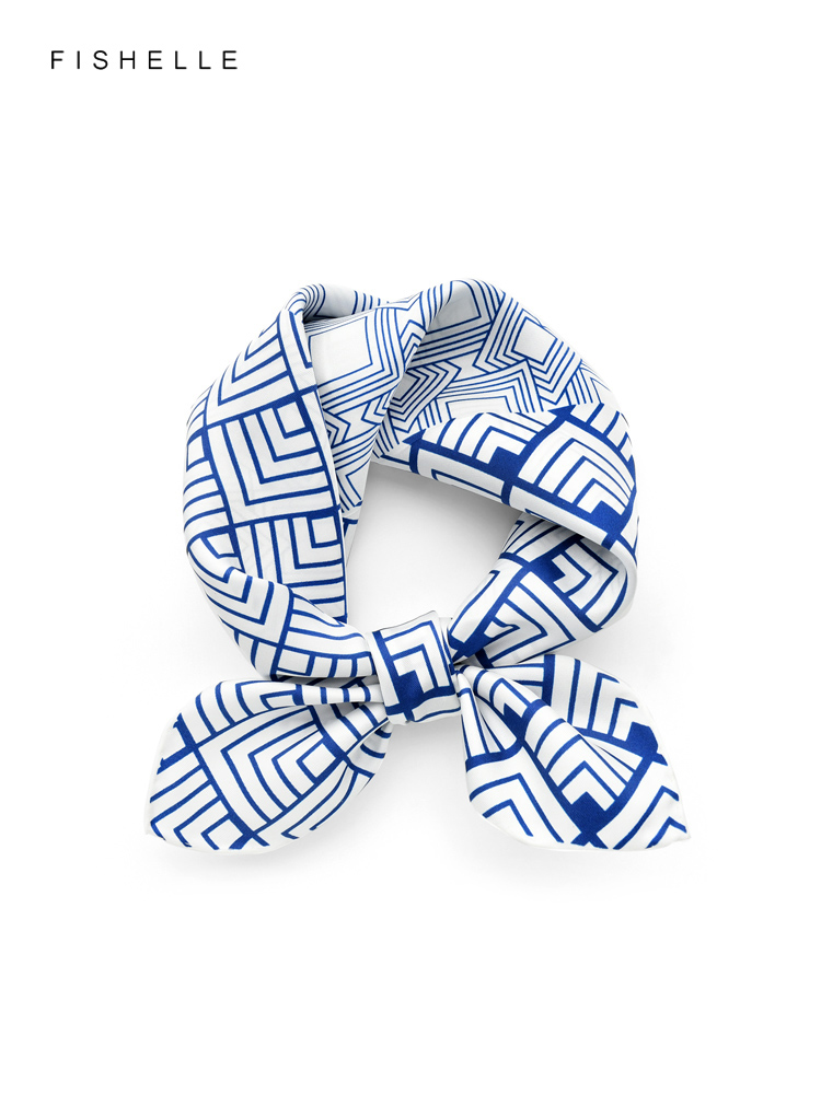 Geometric printed real silk tw - Silk Neck Scarf recension och pris